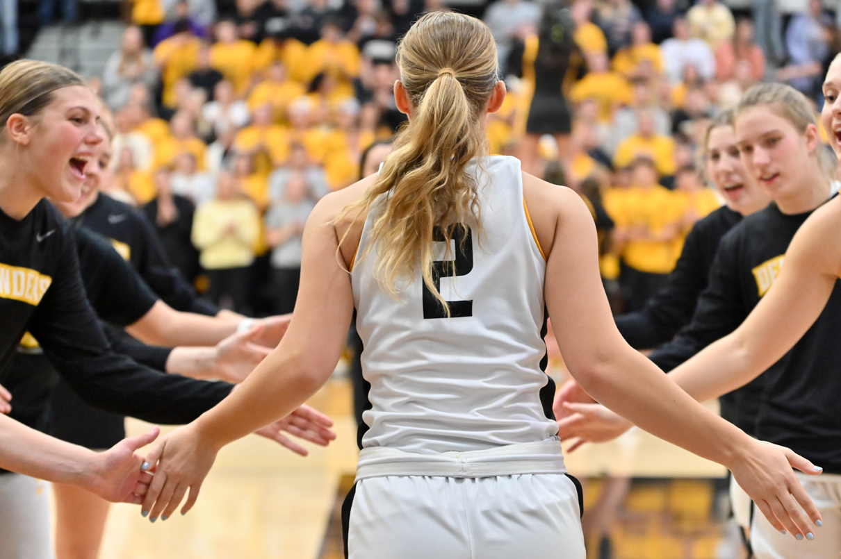 Defender Women's Basketball photo