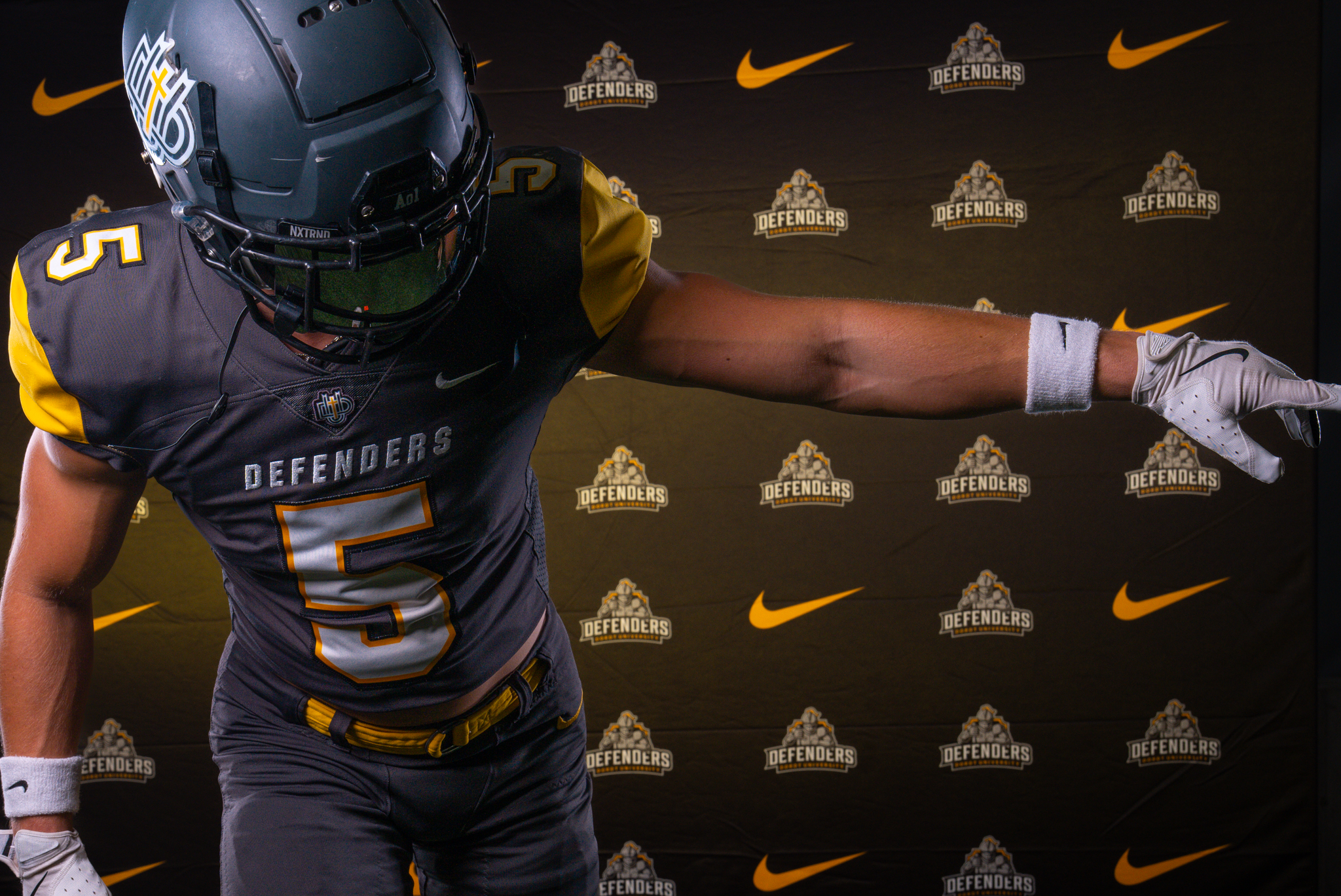 Defender Football photo